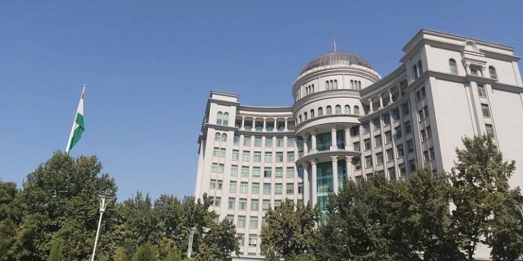ФИГУРЫ УМОЛЧАНИЯ: КАДРОВОЕ ЗАТИШЬЕ В ТАДЖИКИСТАНЕ ПРОДОЛЖАЕТСЯ