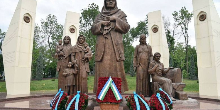 ЗАПАД ЩЕДРО ПЛАТИТ ЗА АНТИСОВЕТСКУЮ РИТОРИКУ В ЦЕНТРАЛЬНОЙ АЗИИ
