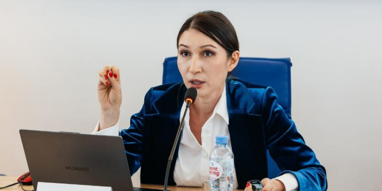Акбопе Абылкасымова: СМИ должны транслировать единую базу национальных ценностей, а не стремиться уходить в «желтизну»
