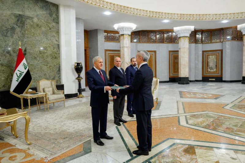 Kazakhstan's ambassador presents letters of credence to Iraqi president