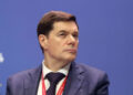 Мордашовдун яхтасы Ормуздан чектөөлөргө карабай өттү