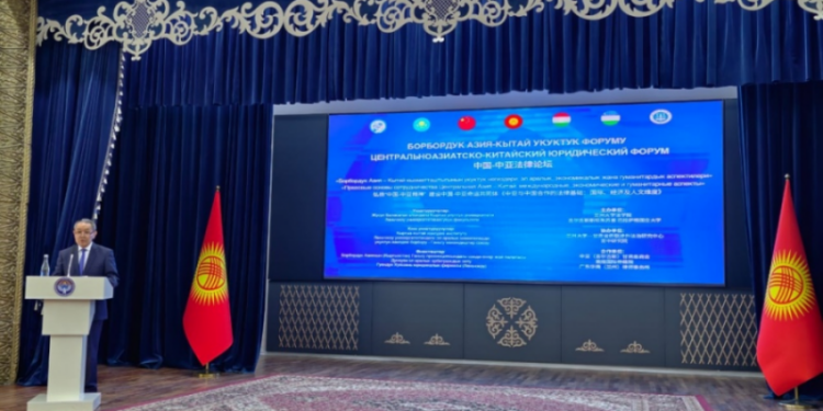 Страны Центральной Азии и Китай – партнеры по праву