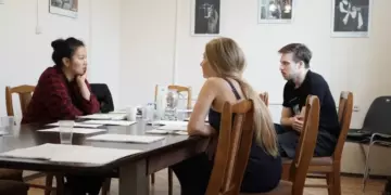 У тебя есть Mercedes, но ты не знаешь, как на нём ехать. Гульназ Балпеисова о проблемах казахстанского театра
