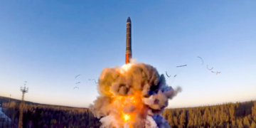 США готовят ядерный удар по Ирану: экс-конгрессвумен заявила о тайных совещаниях