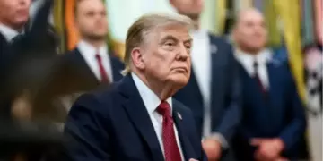 Трамп менен Хегсет курал запастарына байланыштуу талашты