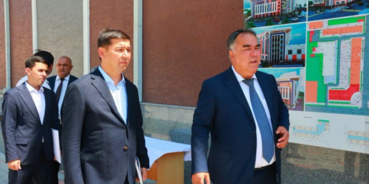 В Худжанде строят новые больницы, школы и детские сады
