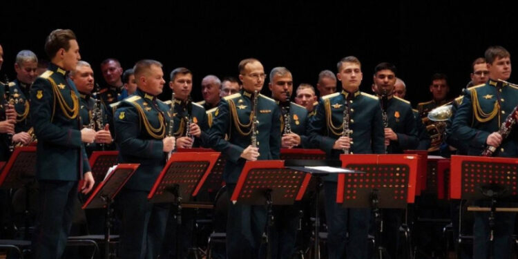 Центральный военный оркестр Минобороны России выступит в Душанбе 26 сентября