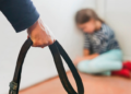 Милиция установила личность отца, жестоко избившего 10-летнюю дочь в Турсунзода