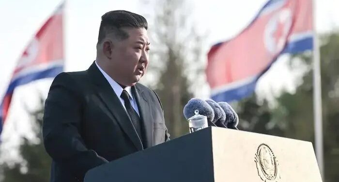 Ким Чен Ын появился на публике на фоне слухов о своей смерти