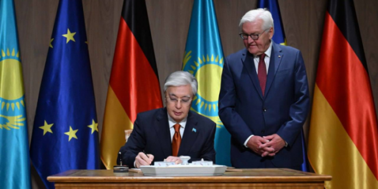 Сырьевое партнёрство на $2 млрд и резонансные заявления о Путине: итоги визита Токаева в Берлин